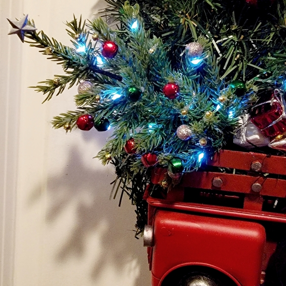 Winter Lighted Wreath Truck Santa Tree Tools - Picture 5 of 6